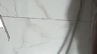 Sucking a Big Dick in the Shower, I Got Really Excited and Asked Him to Fuck Me.