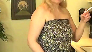 Our MILF neighbor knows i’ve been looking on her