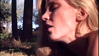 Outdoor Fuck with Beautiful MILF Cumshot in Mouth by a Big Cock