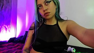 Blonde teen Sierras first erotic masturbation video