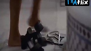 Samantha Logan Stellar Gig in All Yankee