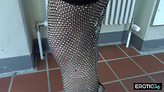 Deepthroat Queen Swallows Thick Cock in Expo