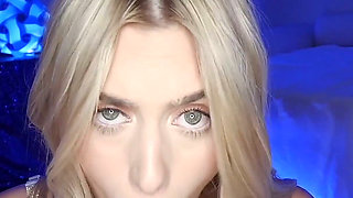 Blonde Baddie Jill Kassidy Throws It Back