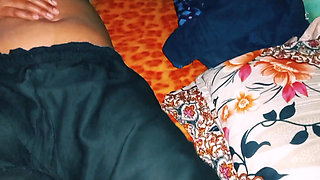 New Viral Aunty Having Sucked Her Boyfriend's Cock.