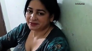 Mature Paki Aunty Enjoying With Neighbour Boy