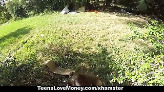 Teenslovemoney - huge titted Molly Jane fucks outside for currency