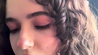 Flexible pale brunette with foot fetish does hot footjob