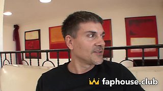 Teenie with perky melons wants to be fornicateed by her