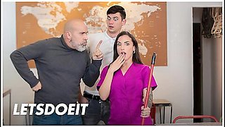 Big Ass Maid Medusa Fucked By Hostel Client